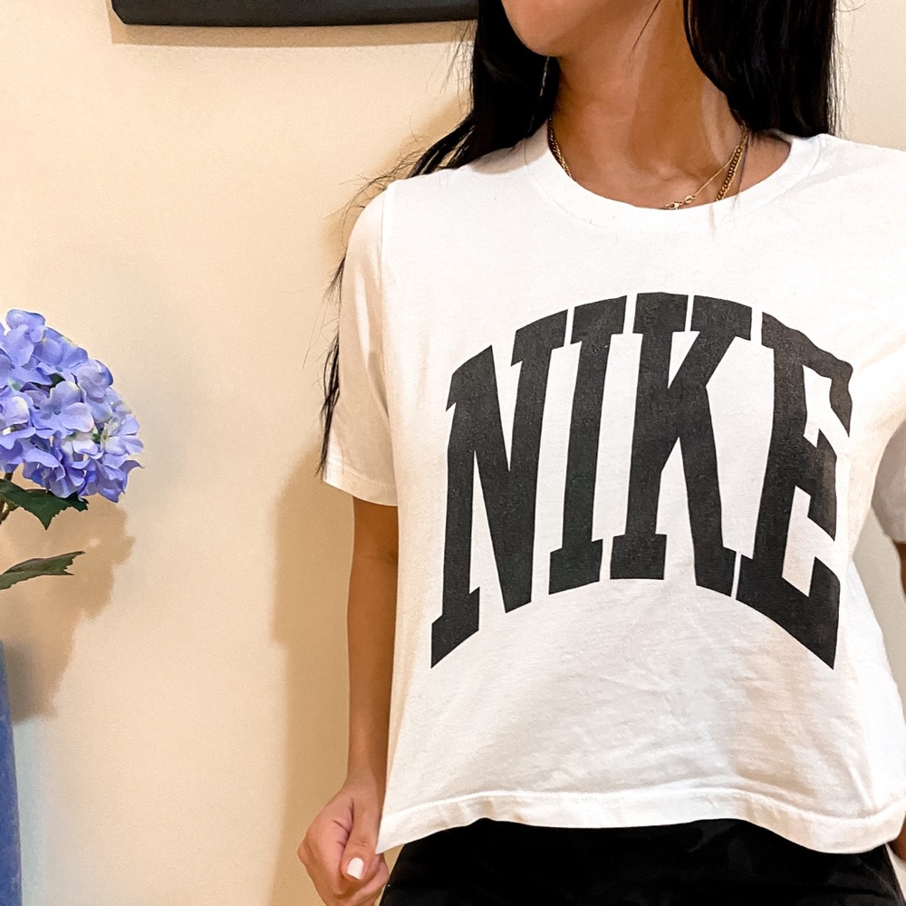 Nike Crop Top